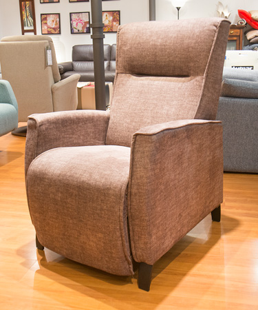 sillon-para-personas-con-descanso-personal-en-exposicion-y-tienda-en-collado-villalba-de-sofas-gaitan